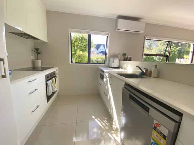11b Atkin Ave, Mission Bay