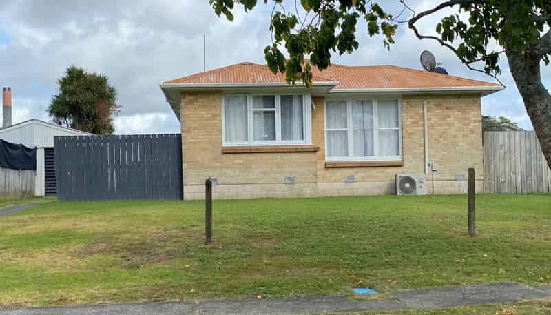 12 James Henry Crescent, Huntly