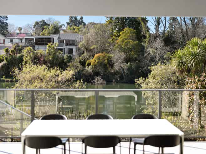 56 Awatere Avenue, Beerescourt