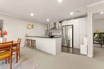 39 Galloway Crescent, Pyes Pa