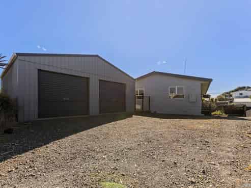 1297 Papamoa Beach Road, Papamoa