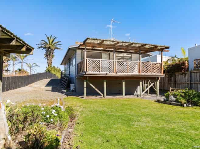 1297 Papamoa Beach Road, Papamoa