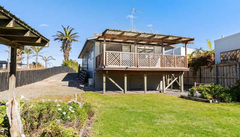 1297 Papamoa Beach Road, Papamoa