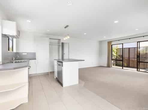 1297 Papamoa Beach Road, Papamoa