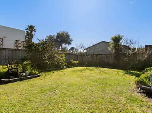 1297 Papamoa Beach Road, Papamoa
