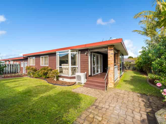 2/73 Vintage Drive, Henderson