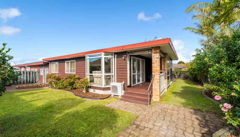 2/73 Vintage Drive, Henderson