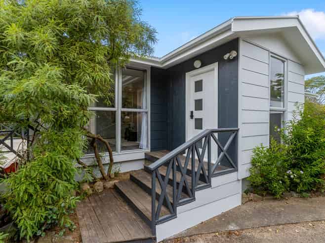 33 Frederick Street, Carterton
