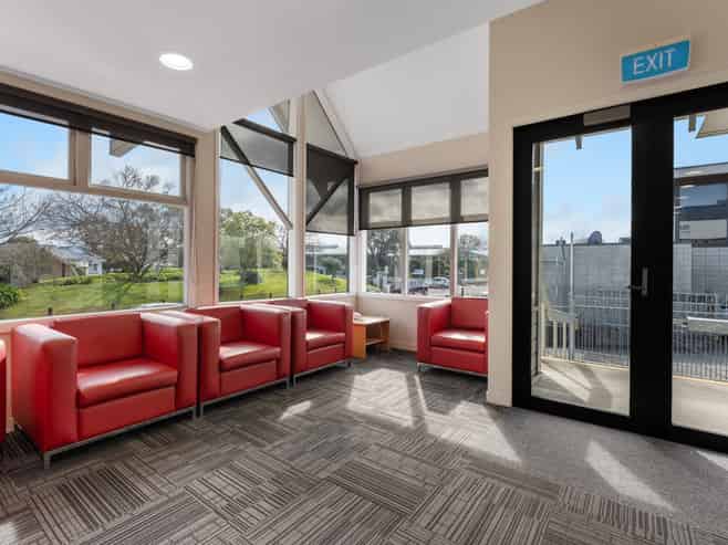 Iconic dual-tenanted investment – secure income