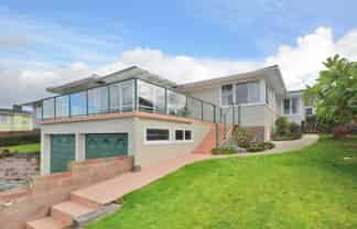 12 Ogle Crescent, Kamo