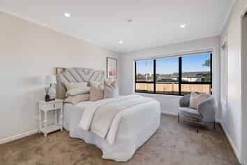 25 Neal Avenue, Glenfield