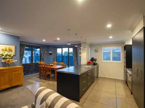 77 Meridian Grove, Kelvin Grove