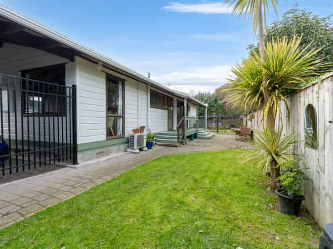 27 Charles Street, LEVIN