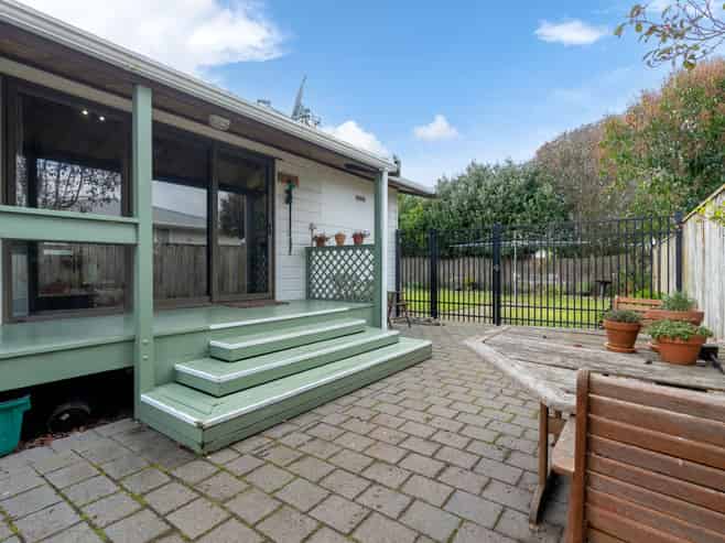 27 Charles Street, LEVIN
