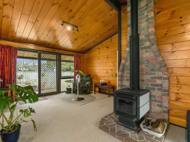27 Charles Street, LEVIN