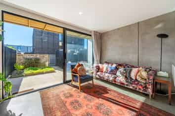 433b Jackson Street, Petone