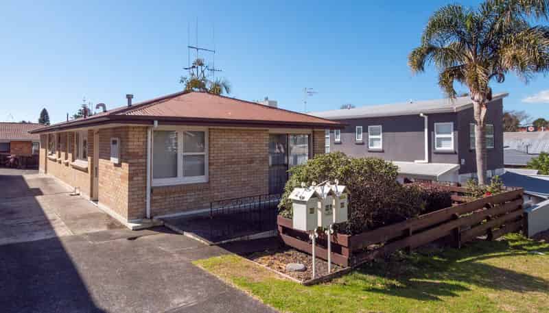 63A Sixth Avenue, Avenues