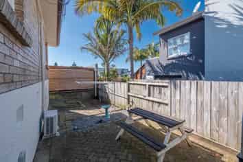 63A Sixth Avenue, Avenues
