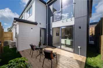 7B Maroubra Place, Botany Downs