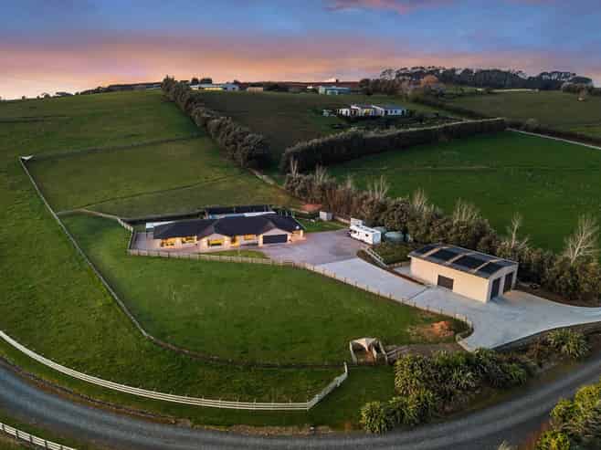13 Hill Top Road East, Pukekohe