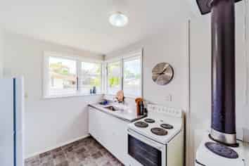 12 Constable Crescent, Onekawa