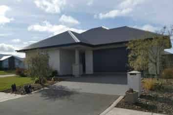 11 Faringdon Boulevard, Rolleston