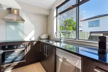 22/182 Flat Bush School Road, Flat Bush