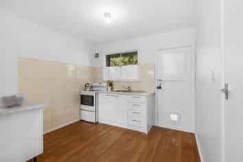 1/153 Main Road, Tawa