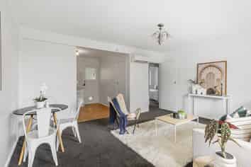 1/153 Main Road, Tawa