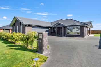 5 Hydrangea Lane, Milson