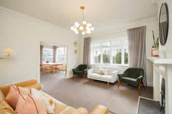 12 Russel Street, Gladstone