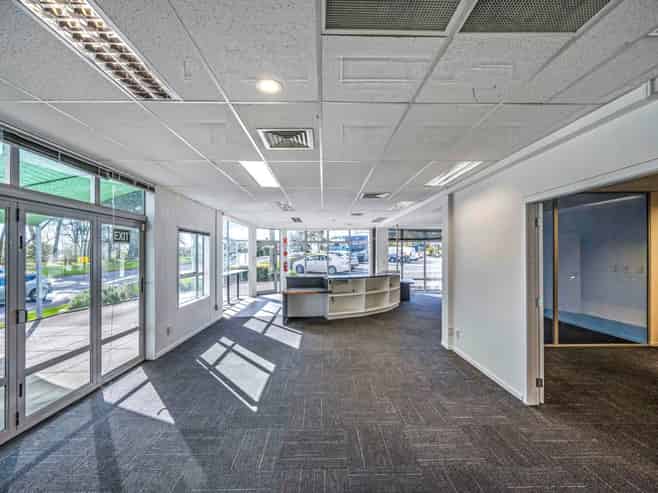 PRIME ALBANY CORNER UNIT + FIVE PARKS
