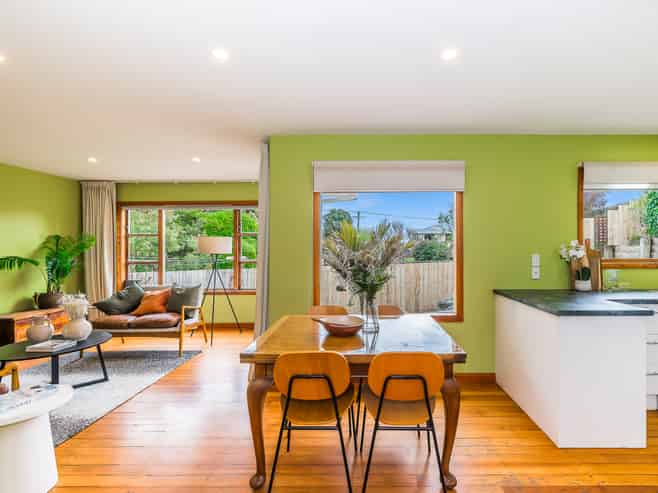 1a Whareroa Road, Raumati South