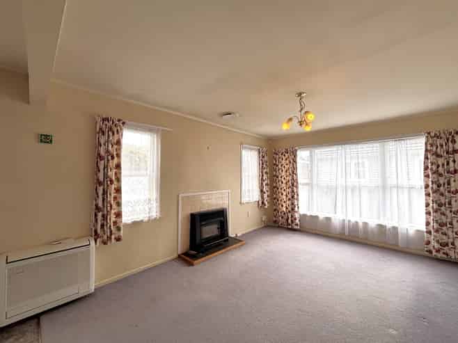 51 Donnelley Drive, Wainuiomata