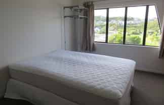 147 Dowse Drive, Maungaraki