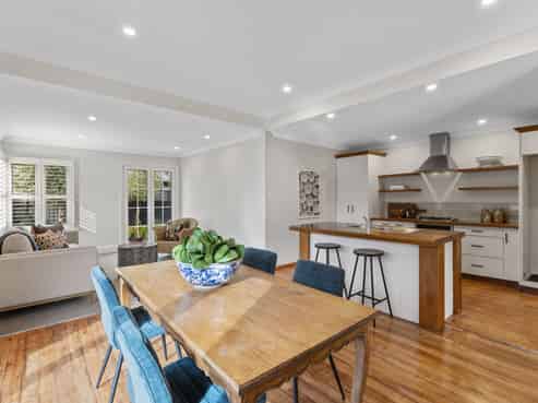 12 Francis Avenue, Saint Albans