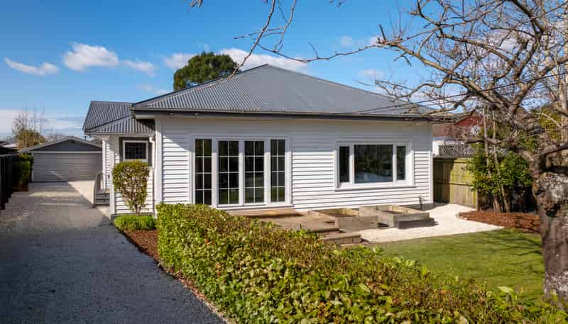 12 Francis Avenue, Saint Albans