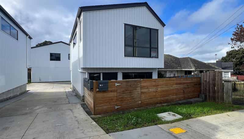  2/40 Friedlanders Road, Manurewa