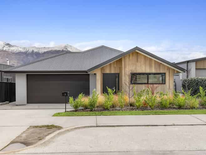 7 Landsborough Lane, Wanaka