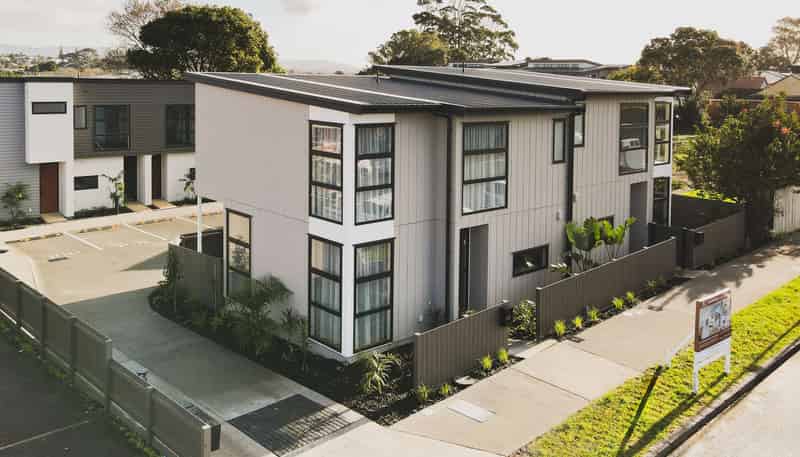 2/129 Richardson Road, Mount Albert