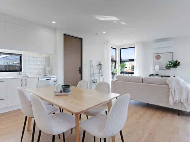 2/129 Richardson Road, Mount Albert
