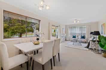 2/27A Eastern Beach Road, Eastern Beach