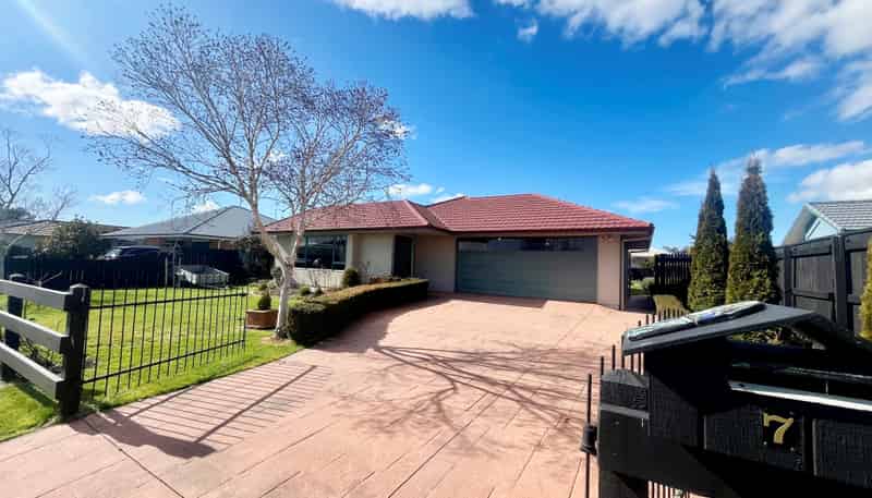 7 Belgrove Drive, Waipukurau