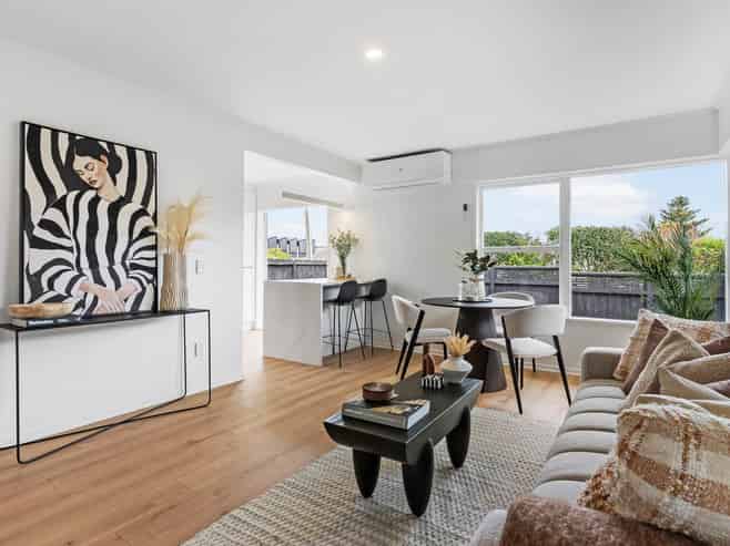 1/31 Taharoto Road, Takapuna