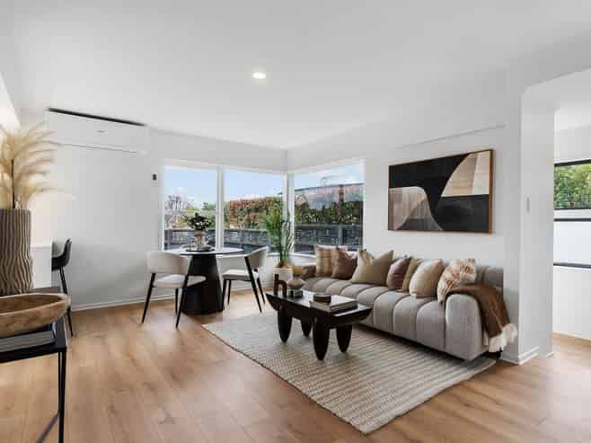 1/31 Taharoto Road, Takapuna
