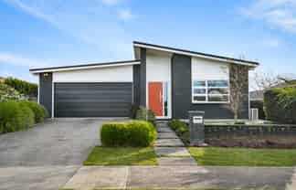 6 Orchard Terrace, Riverhead