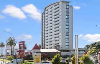 1108/8 Lakewood Court, Manukau