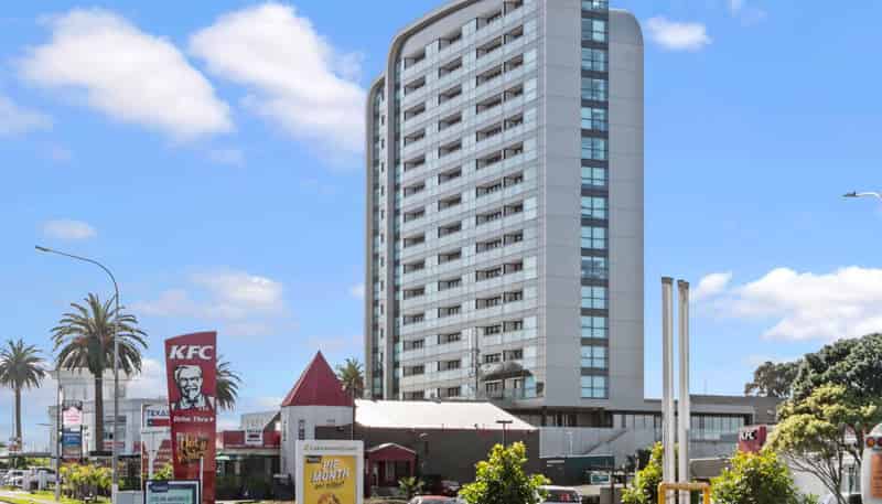 1108/8 Lakewood Court, Manukau