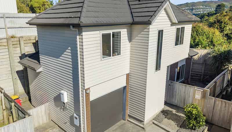 8/16 Black Rock Road, Newlands