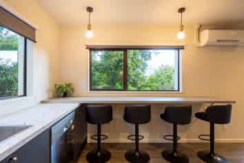 20B Dart Place, Fernhill/Sunshine Bay